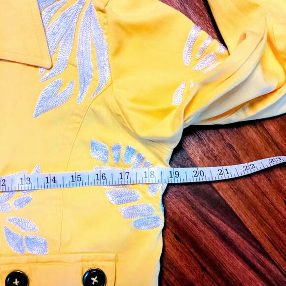 Vintage Casual Living Embroidered Trucker Style Jacket in Sunny Yellow ~ Medium - Picture 6 of 7